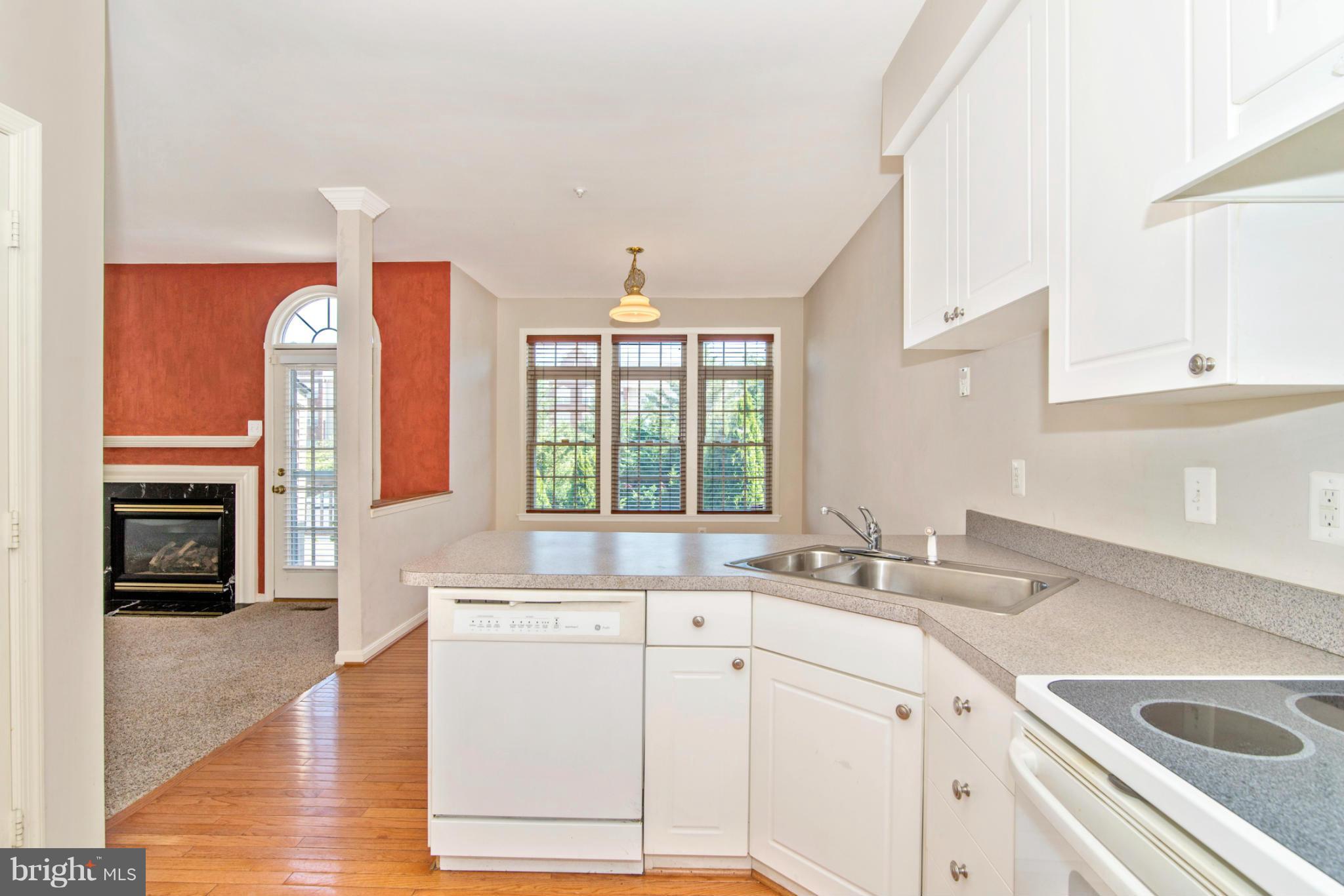 2418 Rippling Brook Road Frederick, MD 21701 - Photo 10 of 30 Breakfast Bar
