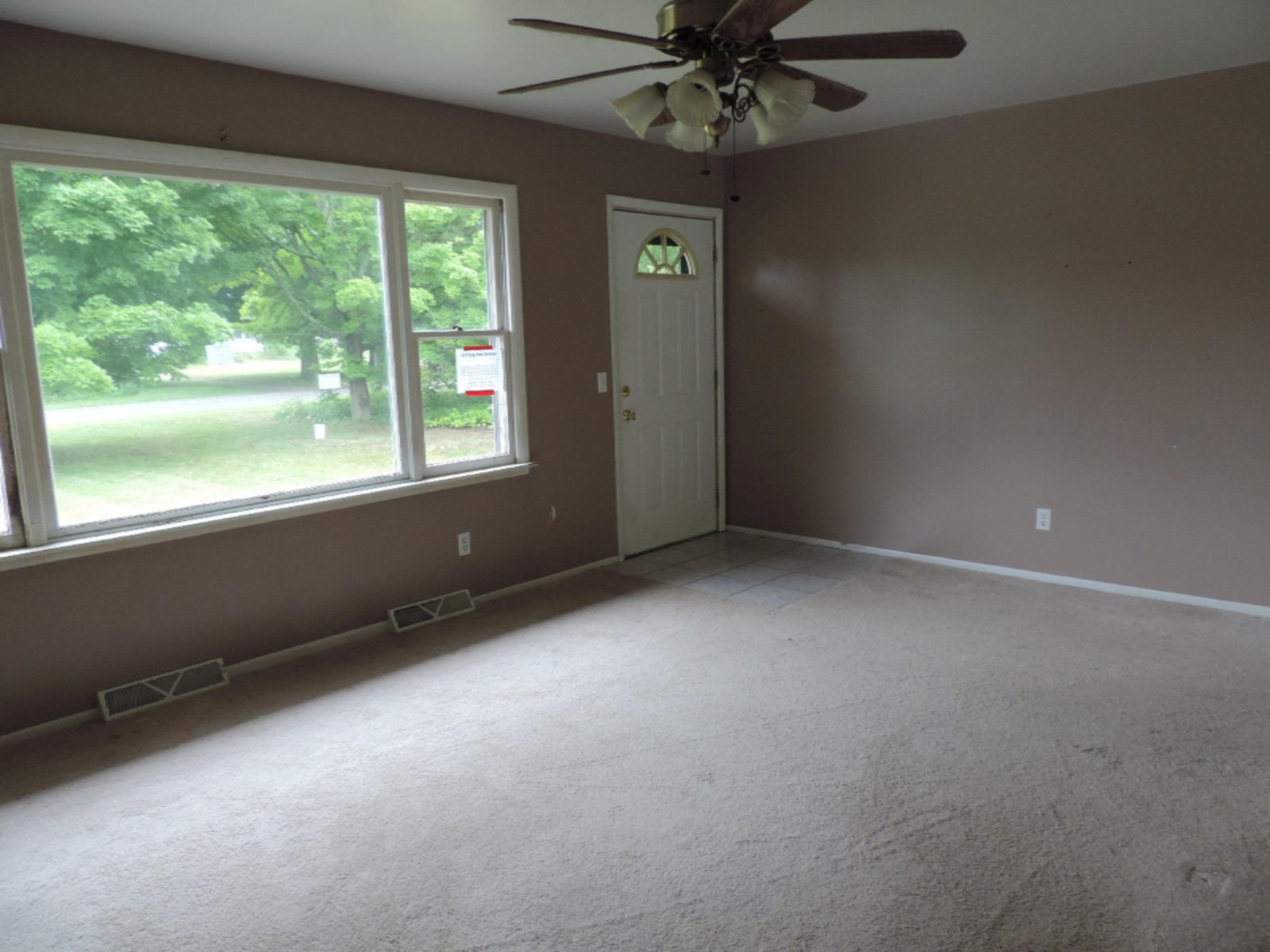 5860 Clymer Road Coloma, MI 49038 - Photo 2 of 19 263-429365 - living room