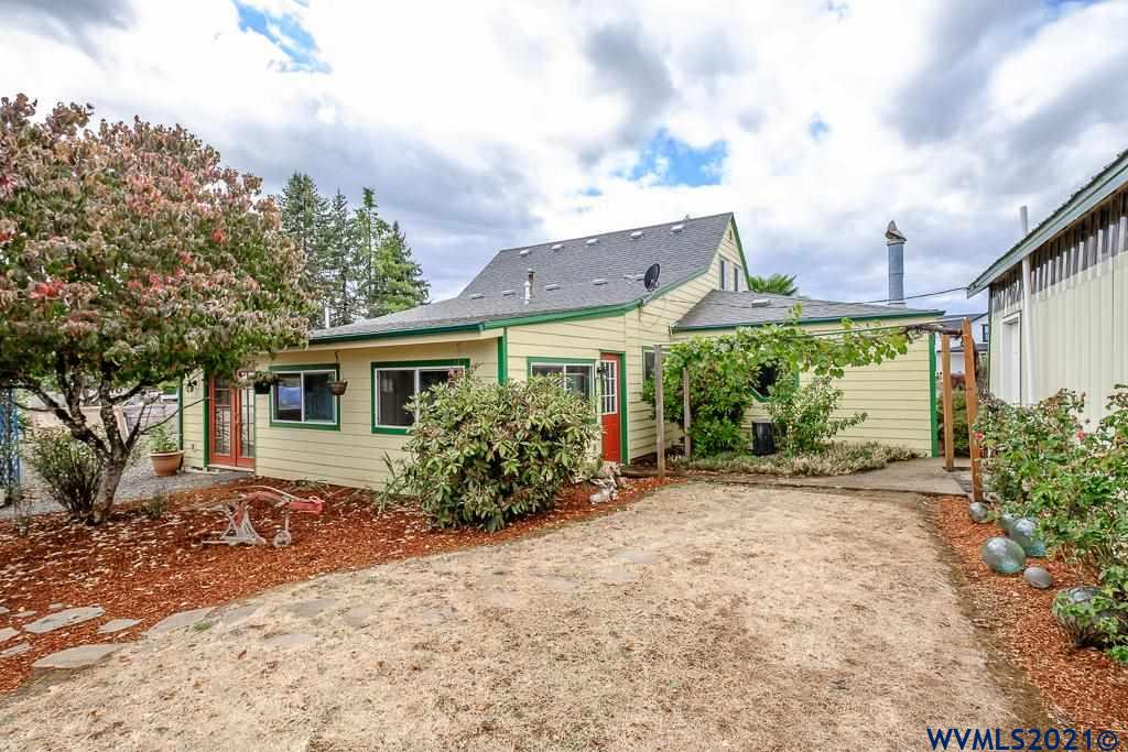130 Oak Villa Road Dallas, OR 97338 - Photo 4 of 42