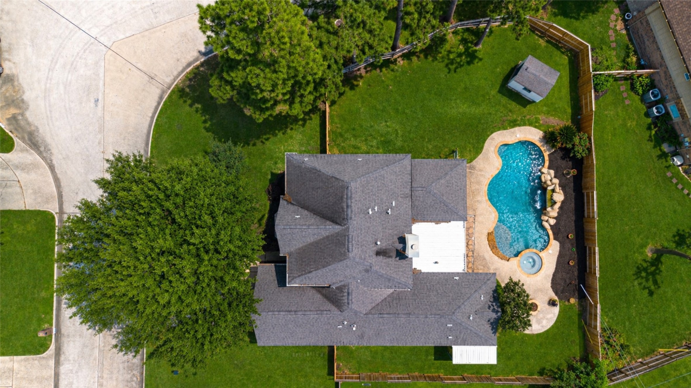 7411 Stonesfield Place Spring, TX 77389 - Photo 37 of 37 Aerial Photo - Large lot 11,000 sq ft corner lot.