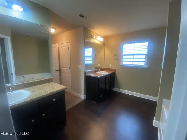 $2,300 | 132 Needlerush Place, Ocean Springs, MS 39564