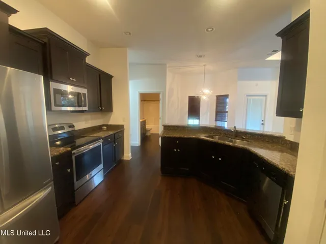 $2,300 | 132 Needlerush Place, Ocean Springs, MS 39564