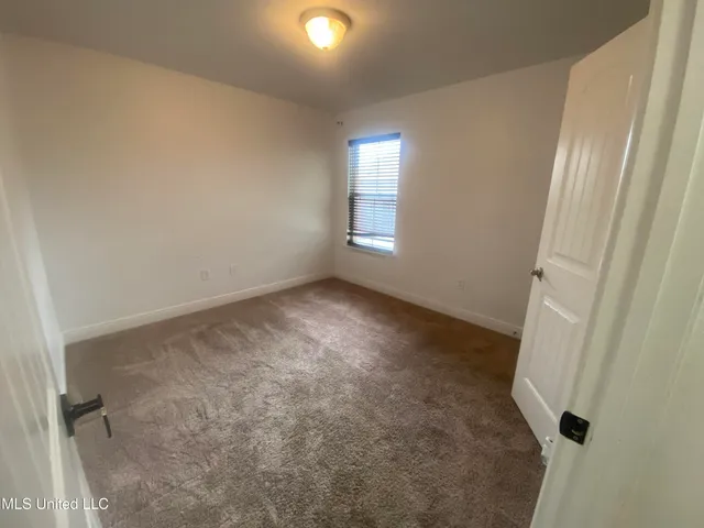 $2,300 | 132 Needlerush Place, Ocean Springs, MS 39564