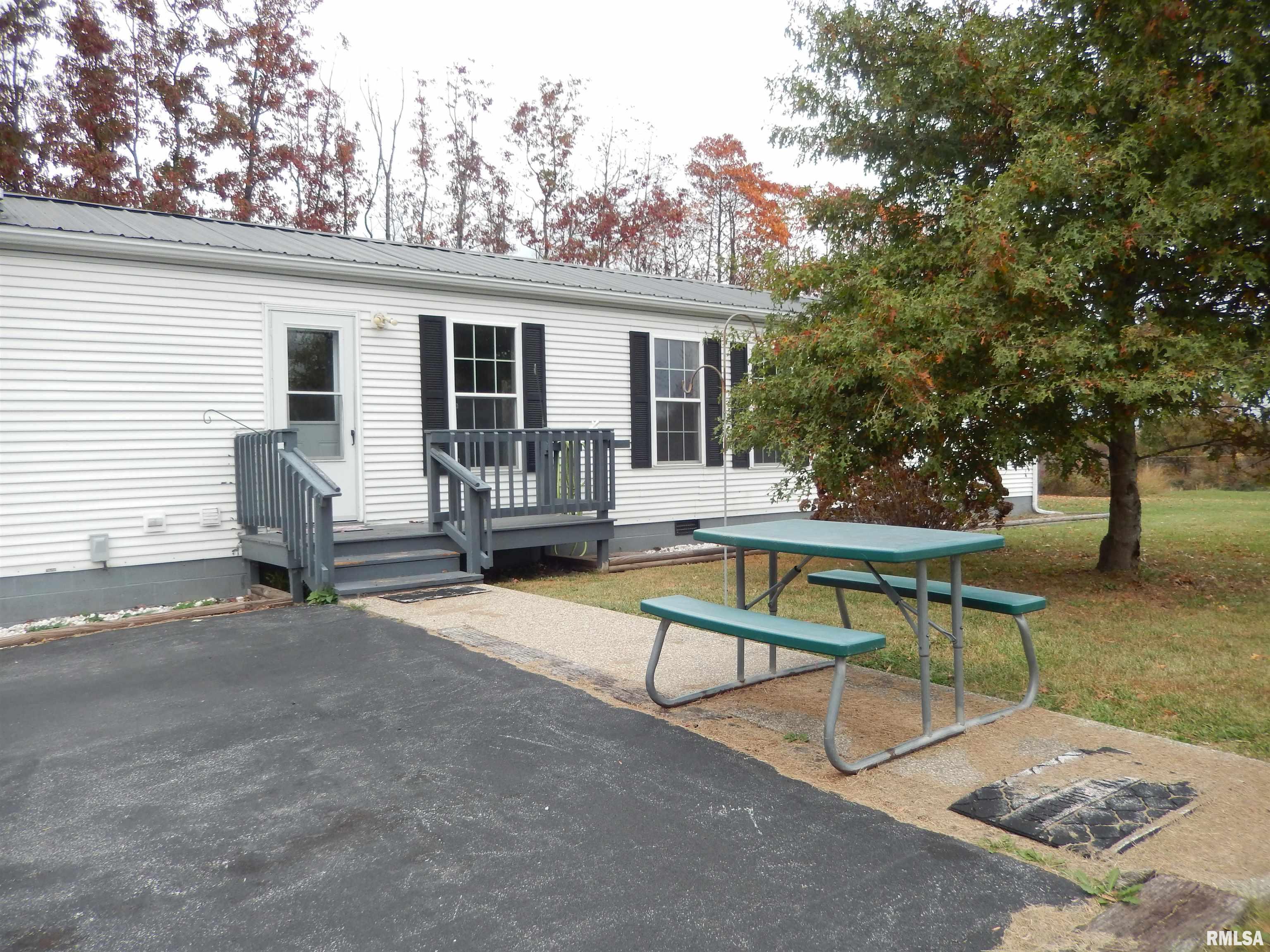 165 Cain Road Dongola, IL 62926 - Photo 10 of 25 Gallery Image 10