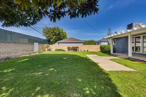 $975,000 | 1841 Fanwood Avenue, Long Beach, CA 90815
