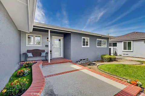 $975,000 | 1841 Fanwood Avenue, Long Beach, CA 90815