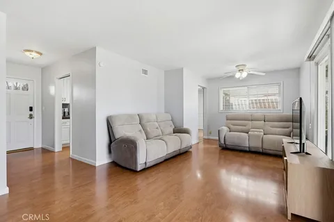 $975,000 | 1841 Fanwood Avenue, Long Beach, CA 90815