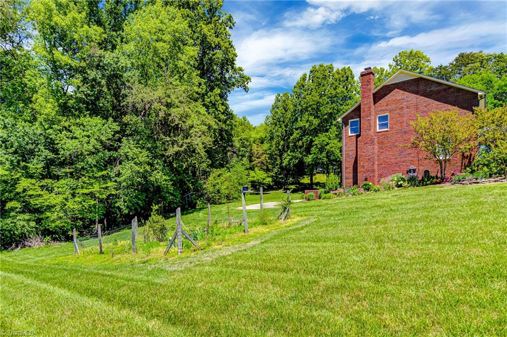 5825 Beaver Hill Lane Oak Ridge, NC 27310 - Photo 6 of 29
