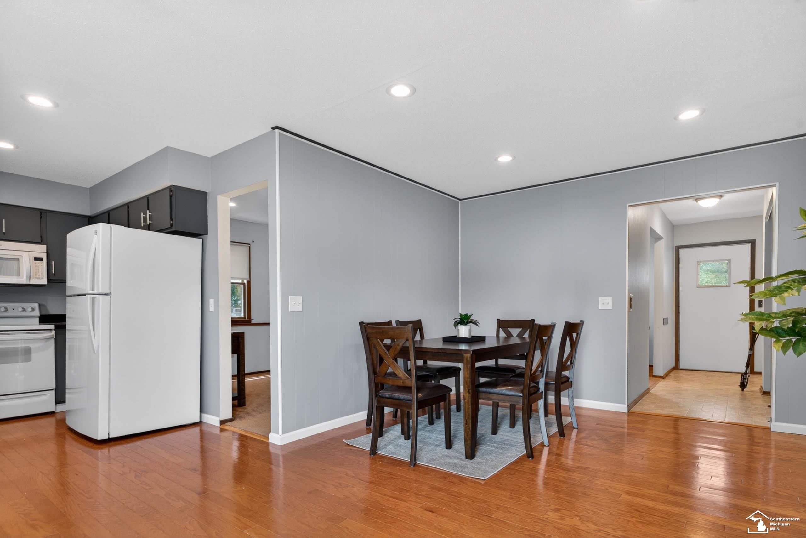 7576 Chapelview Court Temperance, MI 48182 - Photo 41 of 51