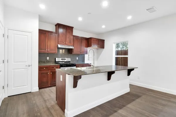 $1,170,000 | 5454 West Fairmont Avenue, Fresno, CA 93722