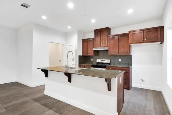 $1,170,000 | 5454 West Fairmont Avenue, Fresno, CA 93722