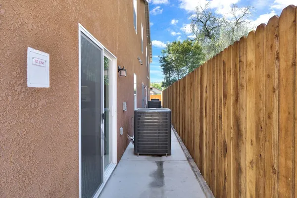 $1,170,000 | 5454 West Fairmont Avenue, Fresno, CA 93722