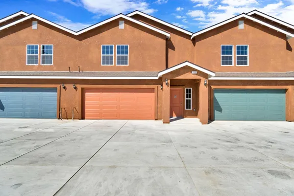 $1,170,000 | 5454 West Fairmont Avenue, Fresno, CA 93722