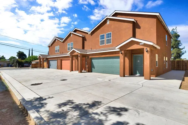 $1,170,000 | 5454 West Fairmont Avenue, Fresno, CA 93722