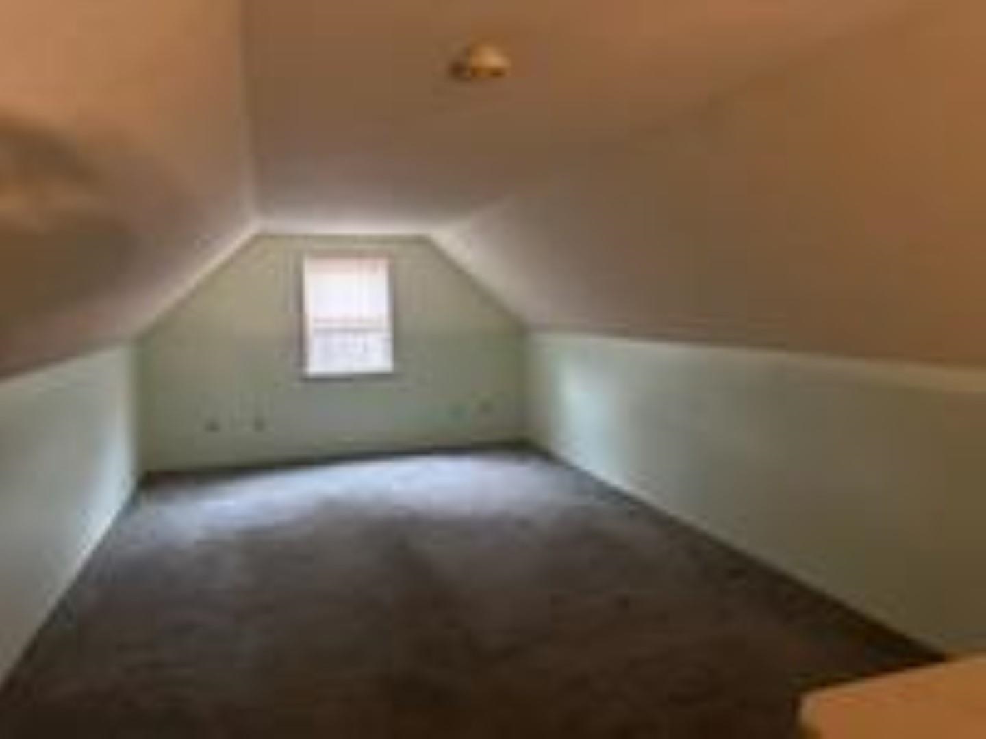 9 Donovan Drive Derry, NH 03038 - Photo 3 of 10