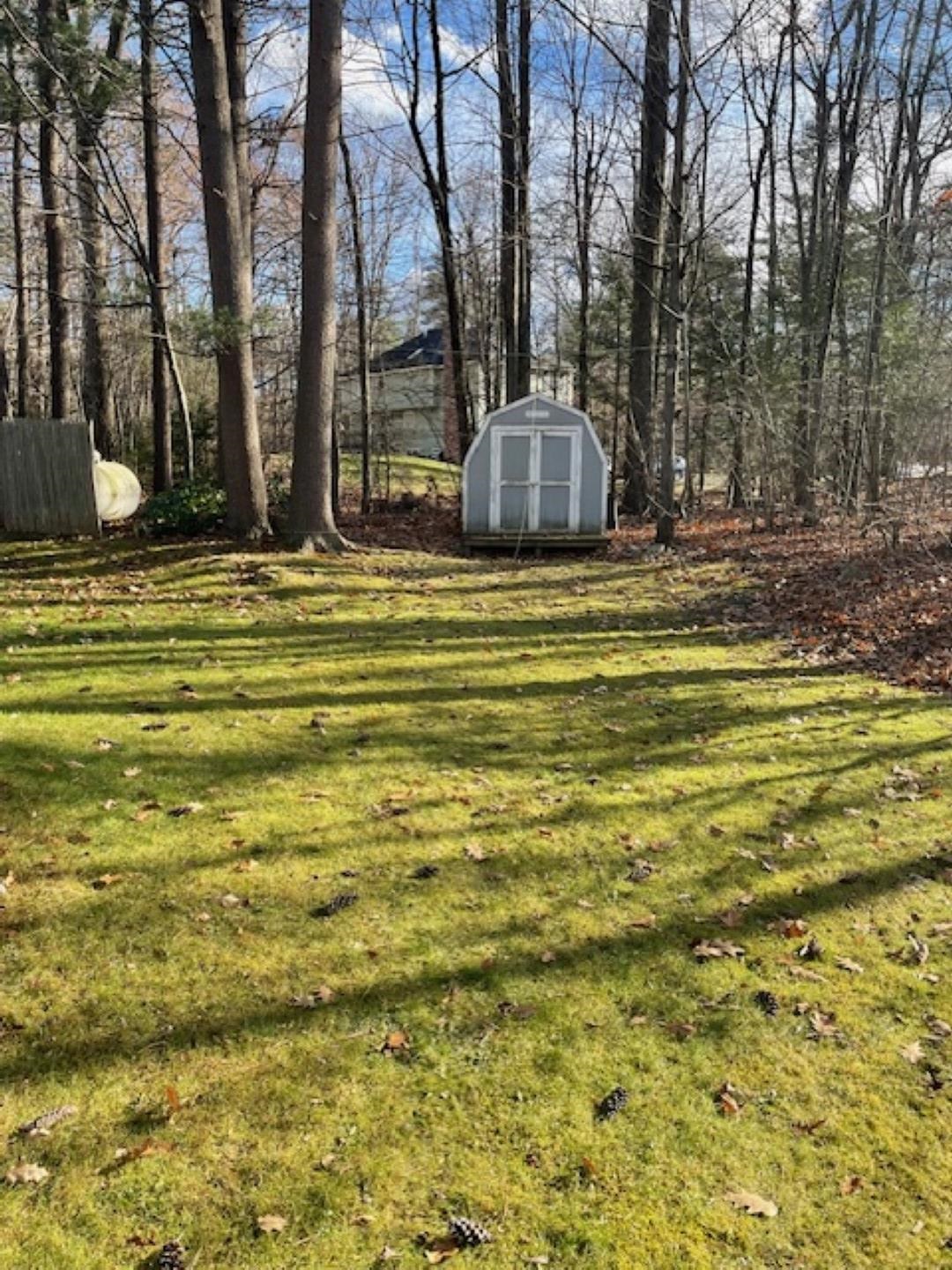 9 Donovan Drive Derry, NH 03038 - Photo 5 of 10