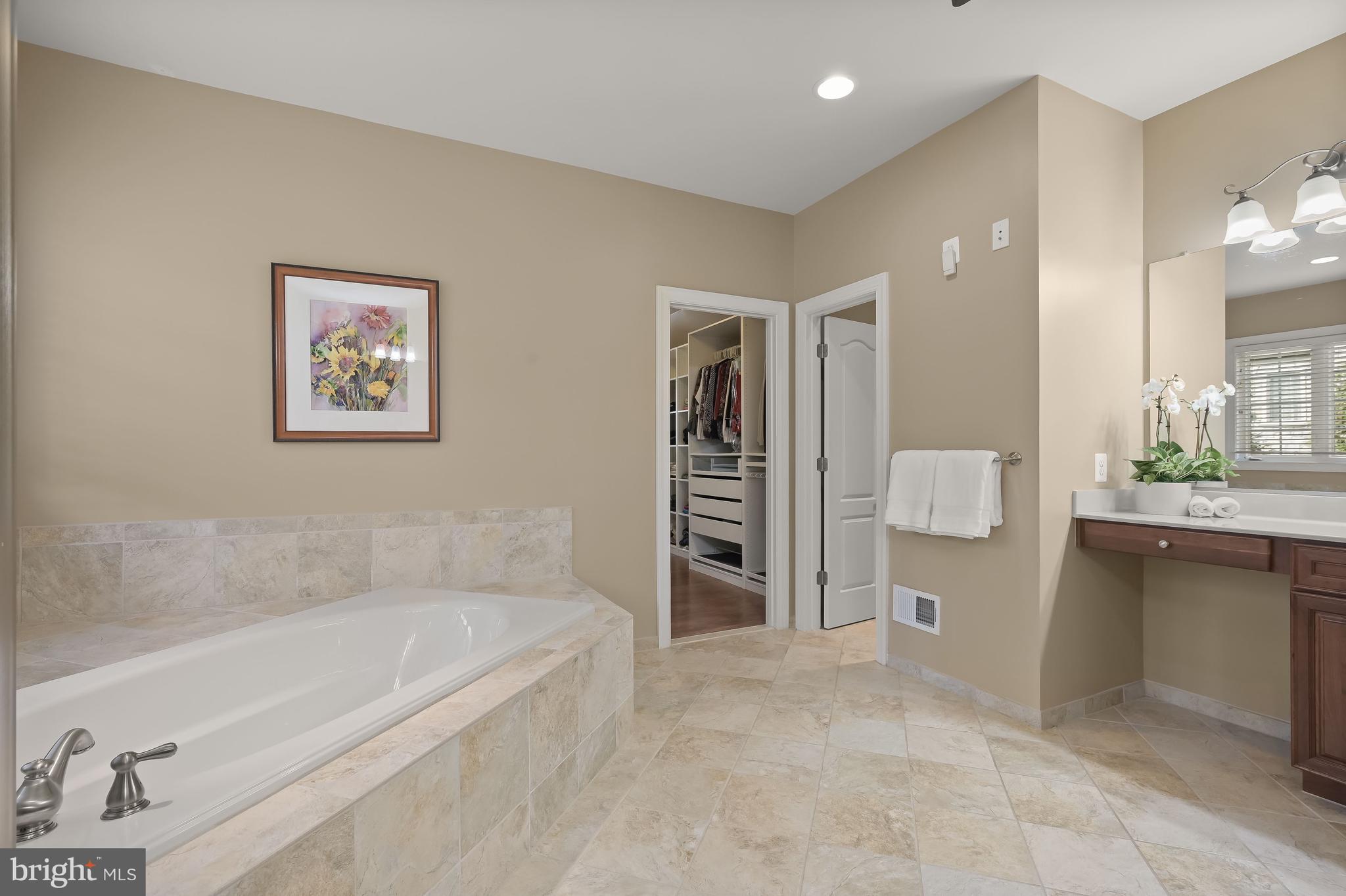 12068 Open Run Road Ellicott City, MD 21042 - Photo 38 of 68 Primary En Suite Bath