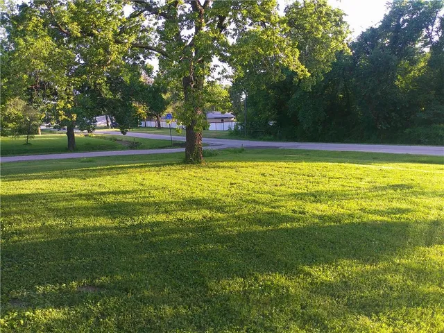 $169,000 | 609 North 7th Street, Humboldt, KS 66748