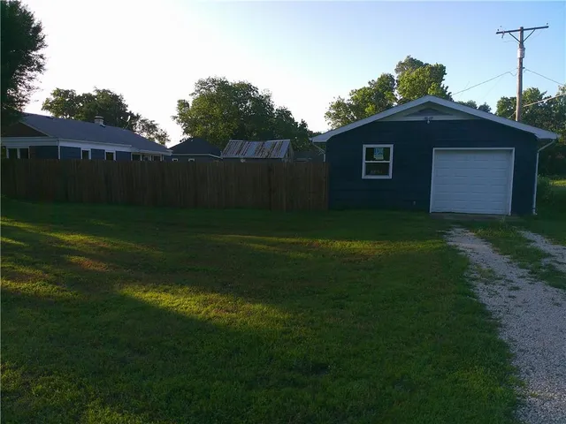 $169,000 | 609 North 7th Street, Humboldt, KS 66748