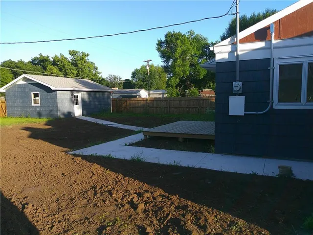 $169,000 | 609 North 7th Street, Humboldt, KS 66748