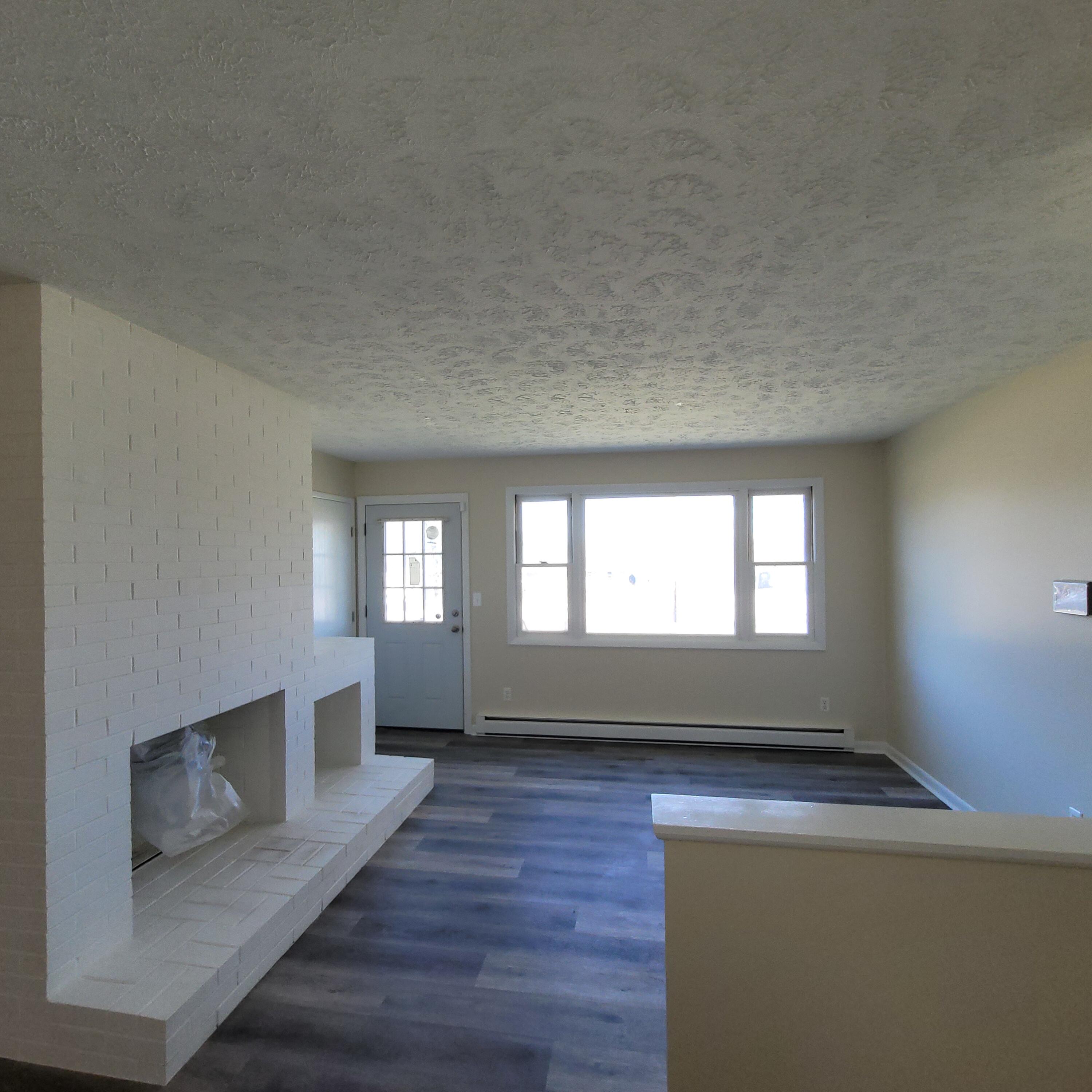 658 Middle Road Sabattus, ME 04280 - Photo 5 of 15 20230420_111017