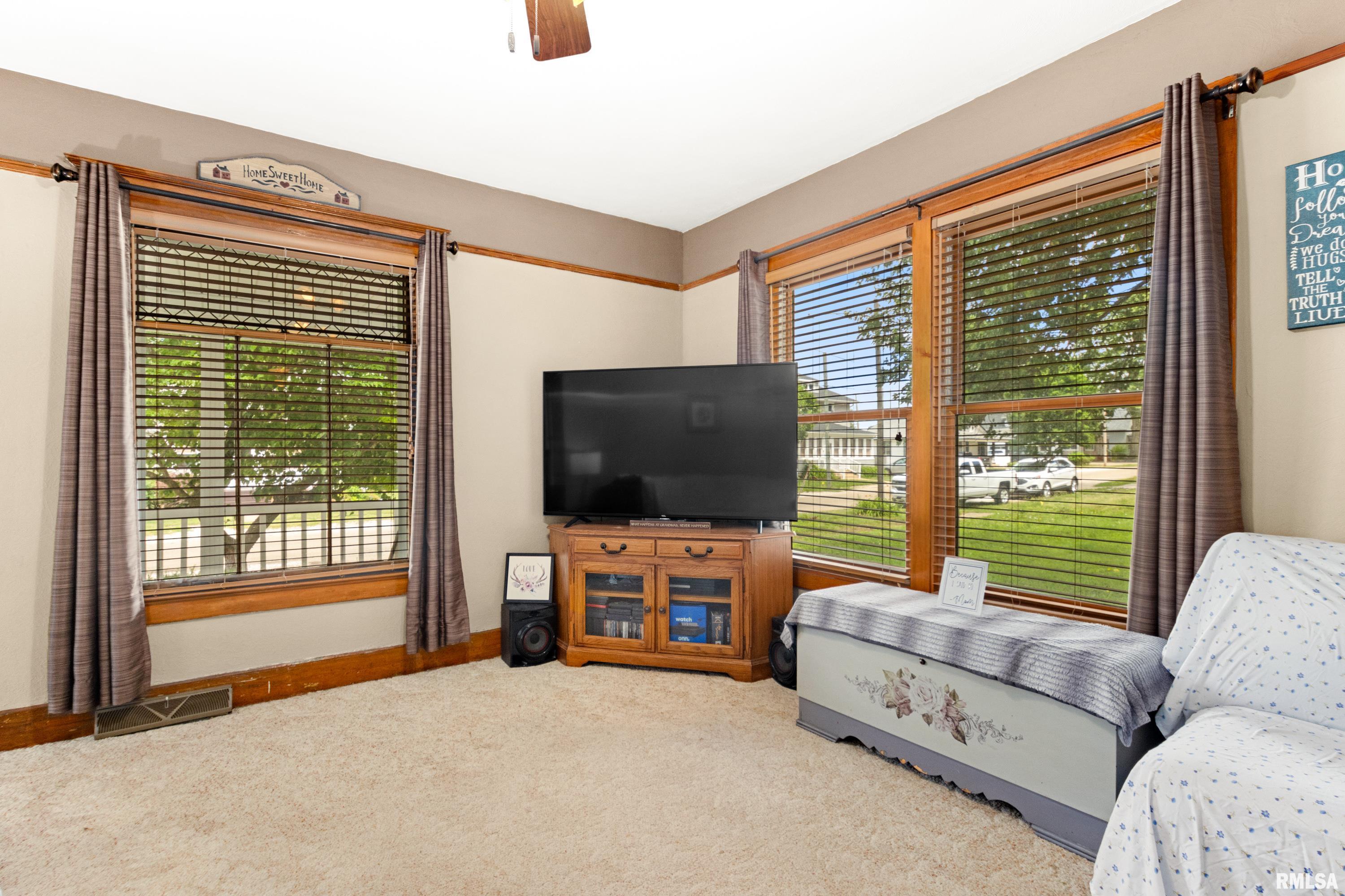 214 Ripper Street South Pekin, IL 61564 - Photo 11 of 33