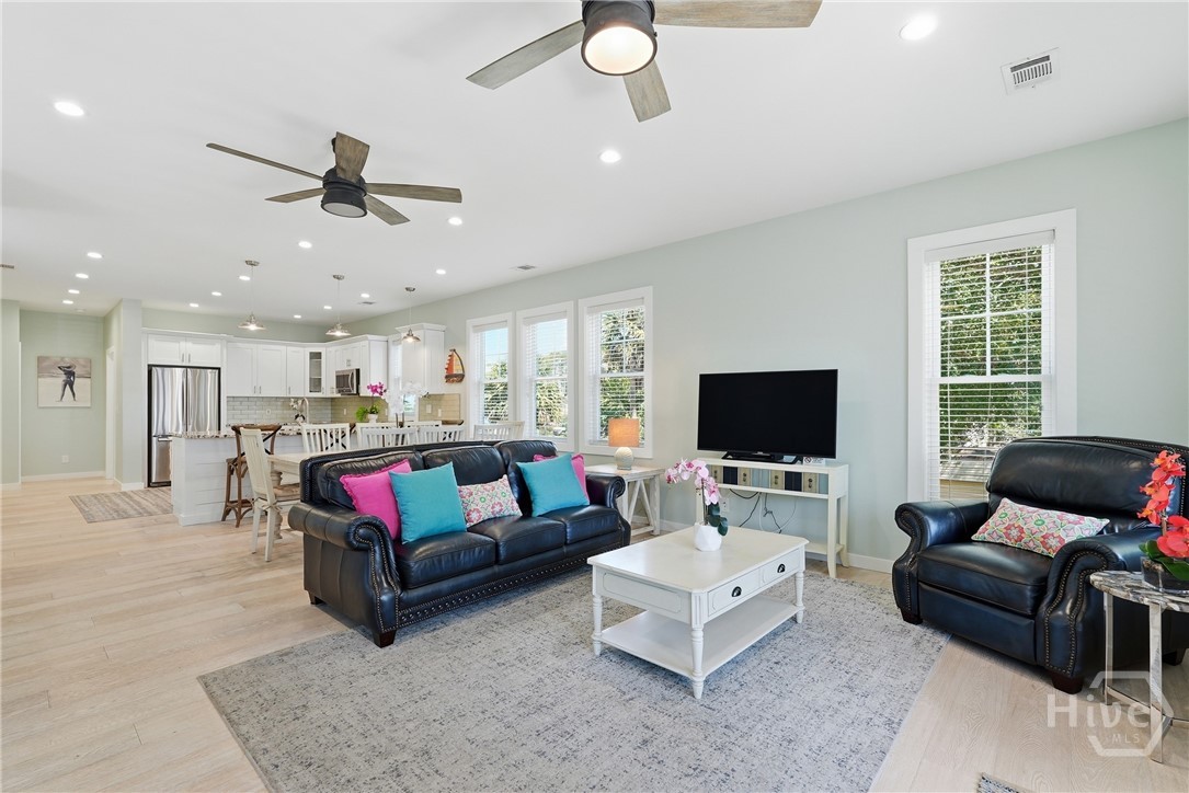 10 13th Place Tybee Island, GA 31328 - Photo 6 of 75