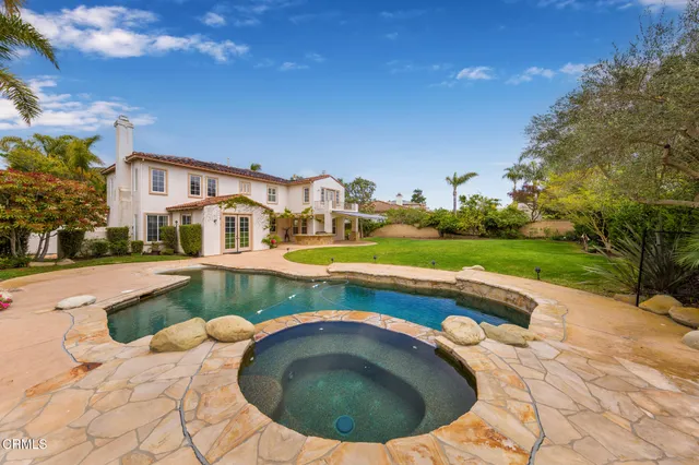 a view of an ocean from a yard