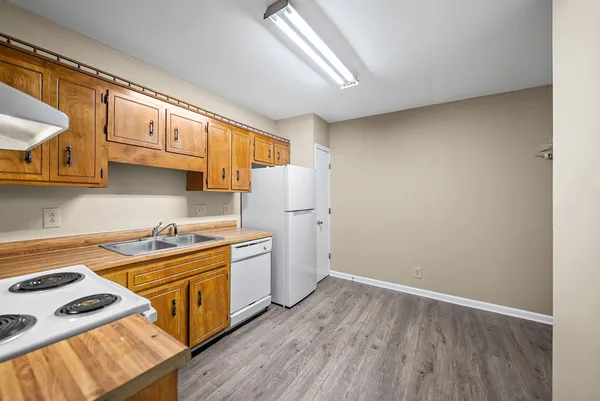 $775 | 706 Peachers Drive, Unit C, Clarksville, TN 37042