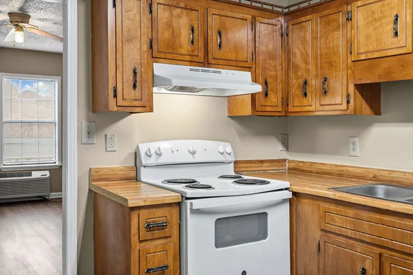 $775 | 706 Peachers Drive, Unit C, Clarksville, TN 37042