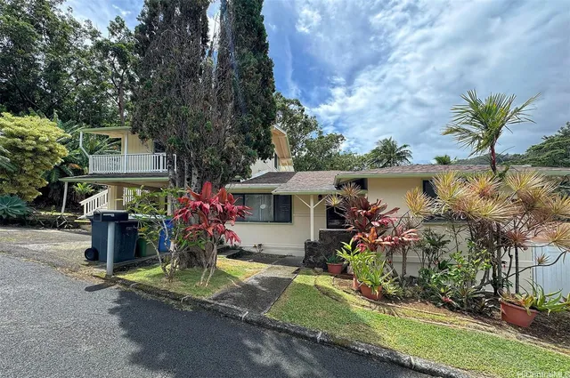$3,800 | 3135 Kalihi Street, Unit K, Honolulu, HI 96819