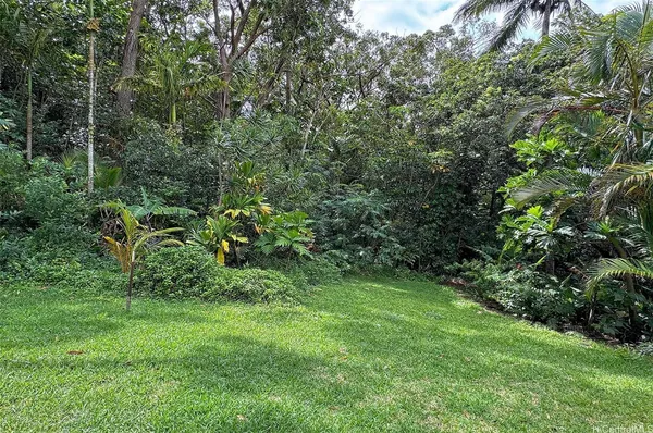 $3,800 | 3135 Kalihi Street, Unit K, Honolulu, HI 96819