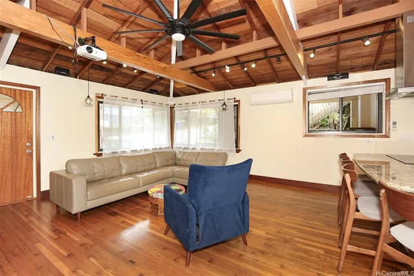 $3,800 | 3135 Kalihi Street, Unit K, Honolulu, HI 96819