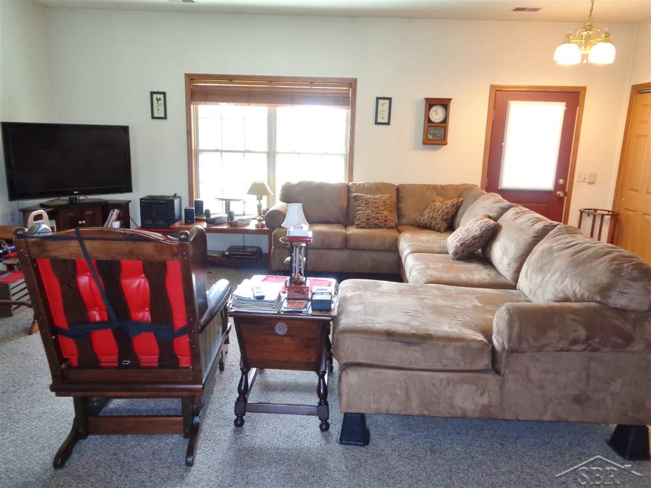 7390 Trinklein Road Saginaw, MI 48609 - Photo 7 of 20 31283801-6.JPG