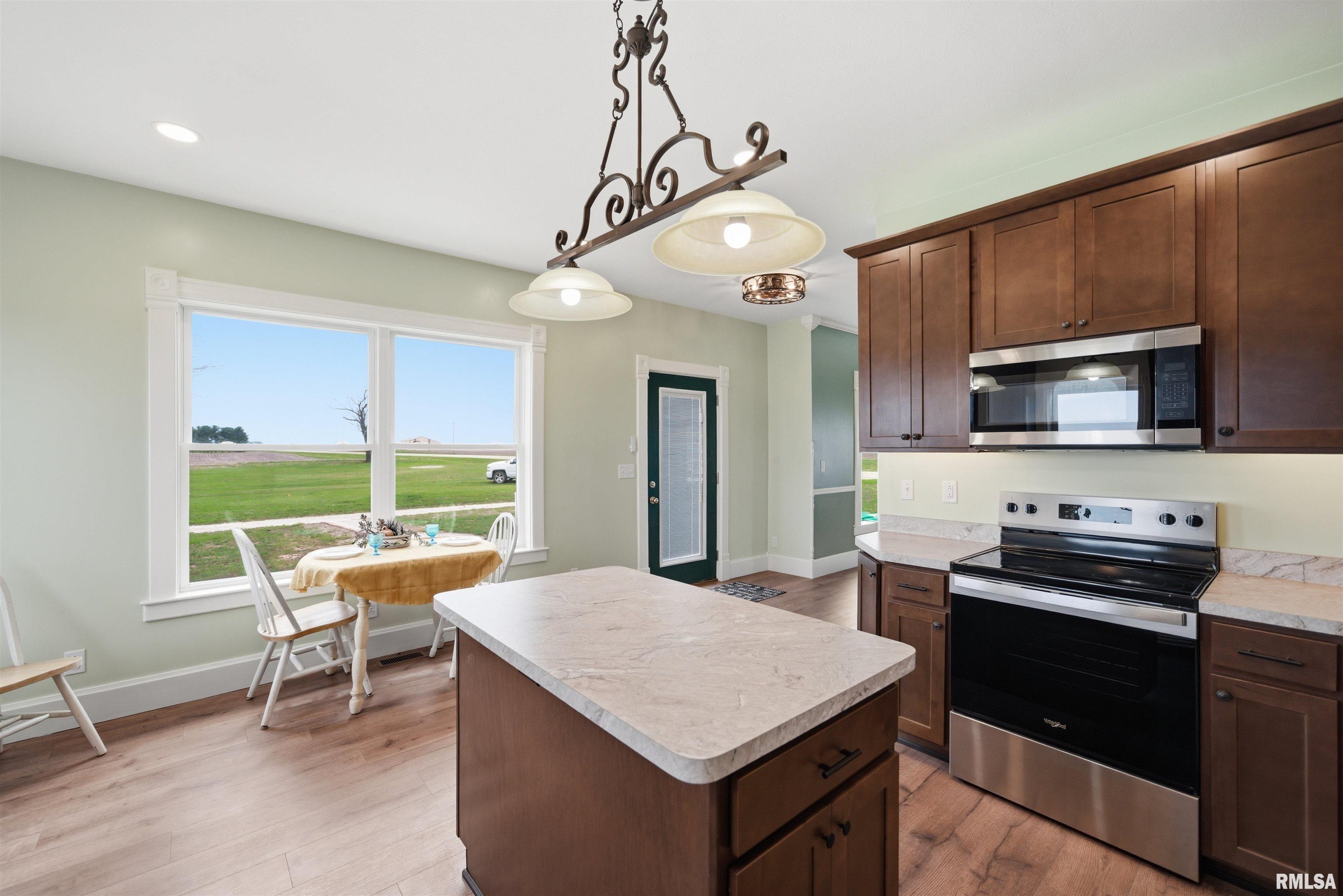 22014 Highway 40 Edelstein, IL 61526 - Photo 18 of 45