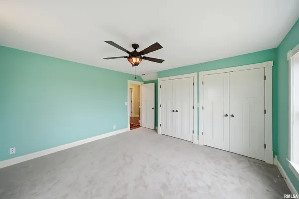 $349,900 | 22014 Highway 40, Edelstein, IL 61526