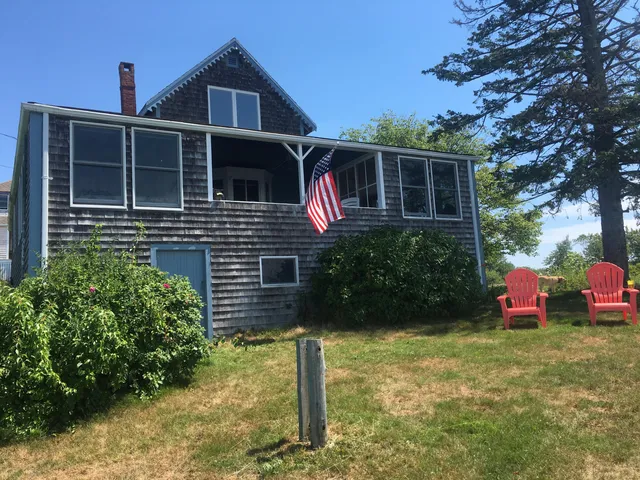 $875,000 | 42 Thistle Lane, Long Island, ME 04050