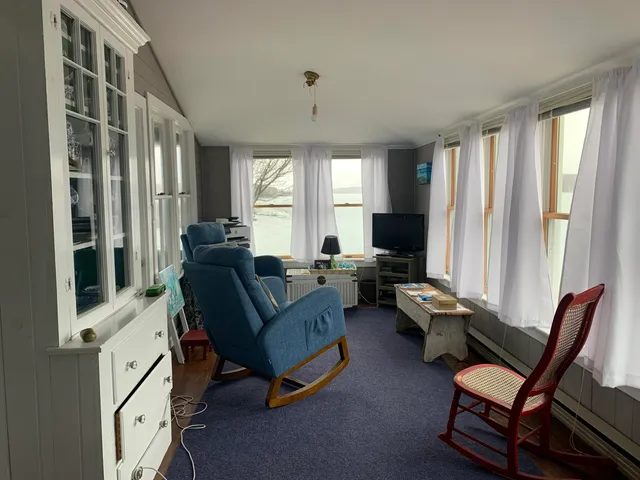 $875,000 | 42 Thistle Lane, Long Island, ME 04050