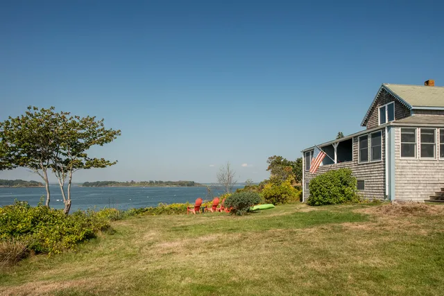 $875,000 | 42 Thistle Lane, Long Island, ME 04050