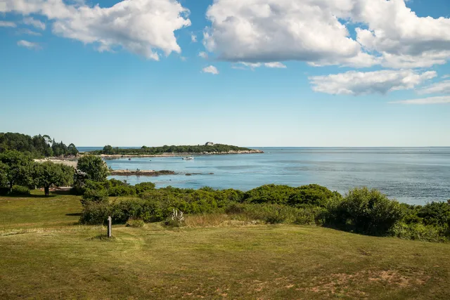 $875,000 | 42 Thistle Lane, Long Island, ME 04050