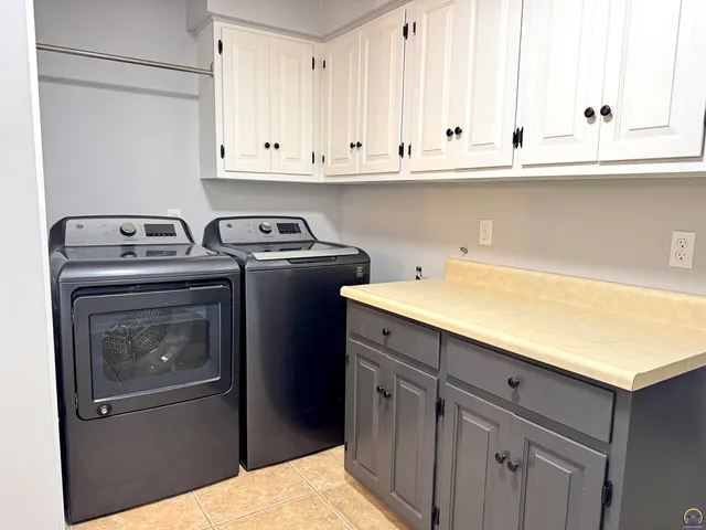 $209,000 | 420 North Freeborn Street, Marion, KS 66861