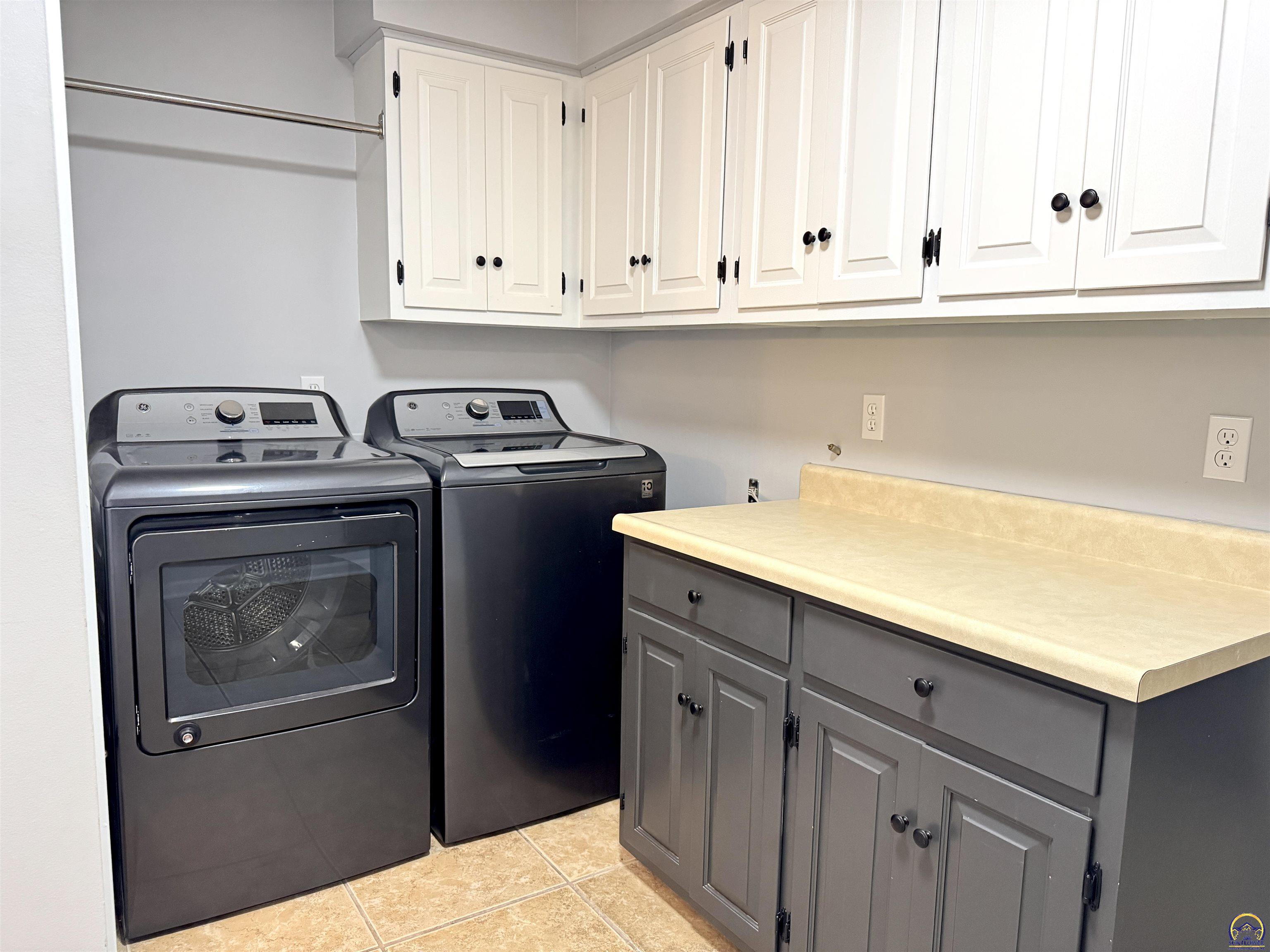 420 North Freeborn Street Marion, KS 66861 - Photo 16 of 47