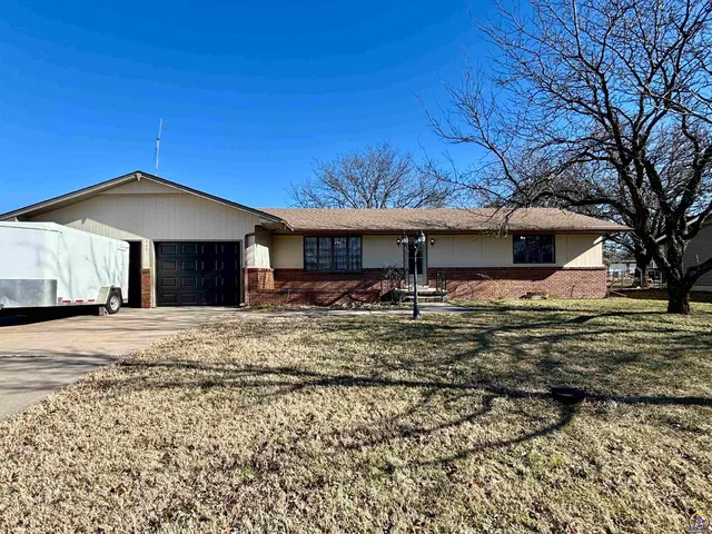 $209,000 | 420 North Freeborn Street, Marion, KS 66861