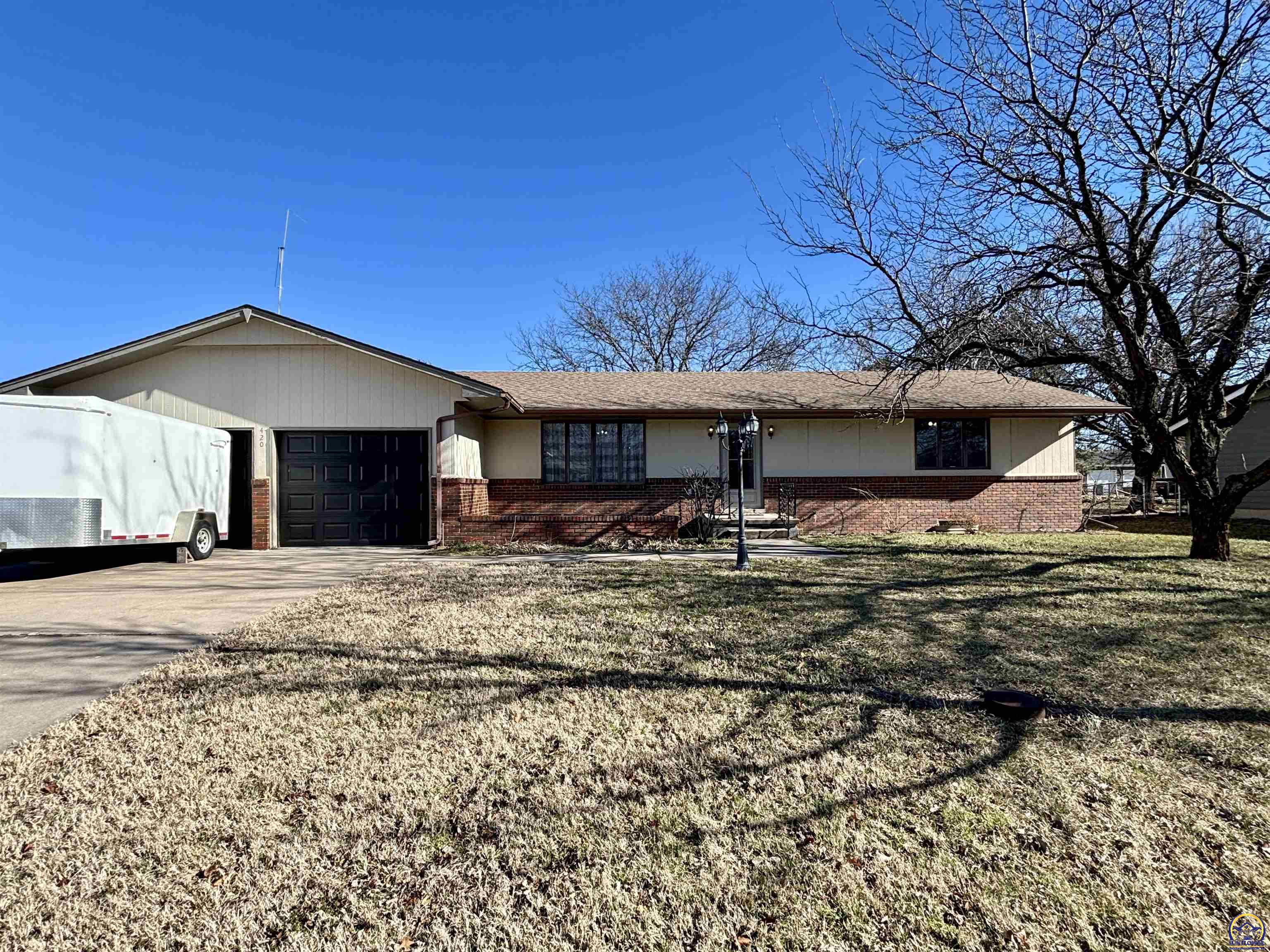 420 North Freeborn Street Marion, KS 66861 - Photo 2 of 47