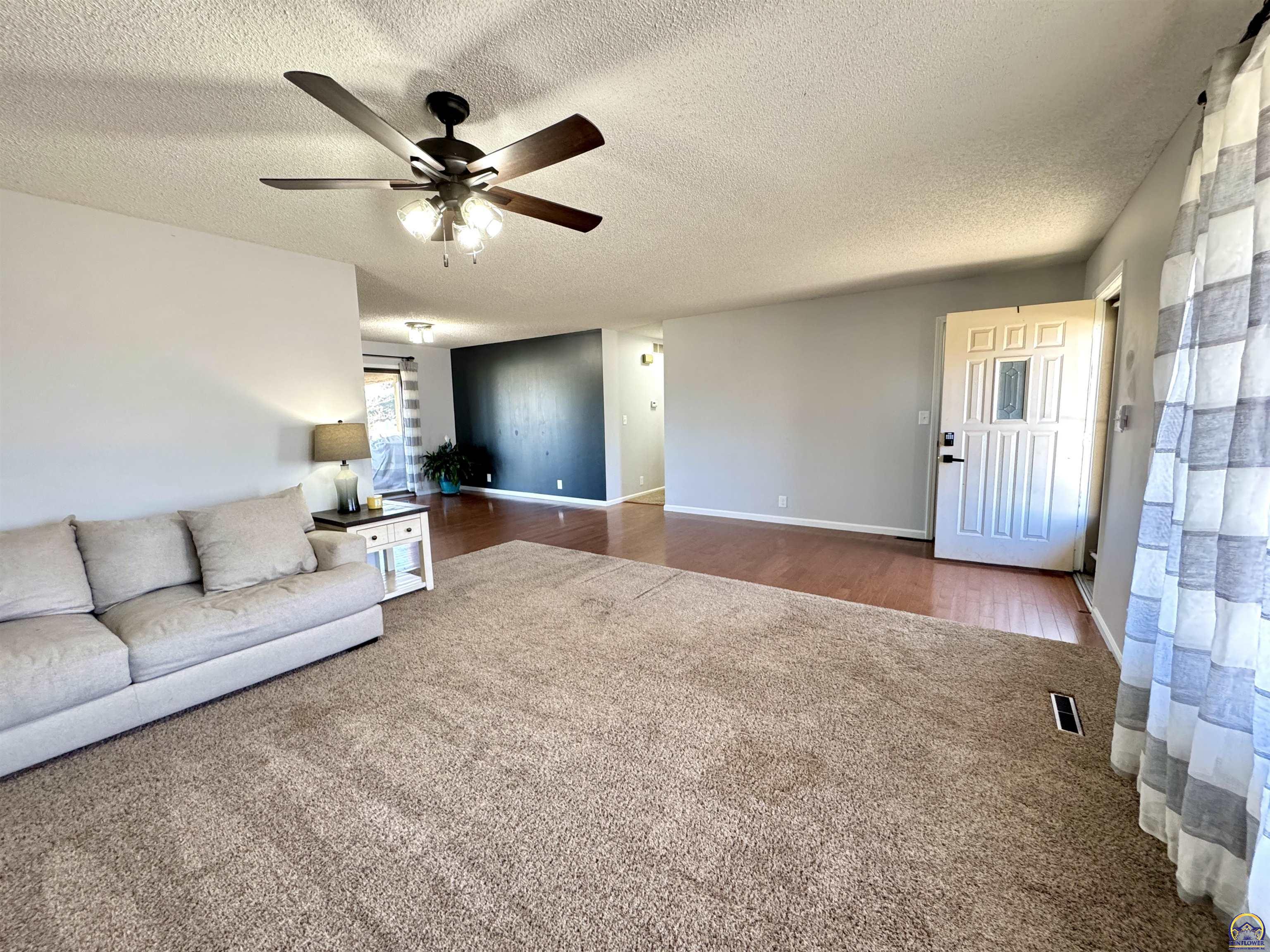 420 North Freeborn Street Marion, KS 66861 - Photo 4 of 47