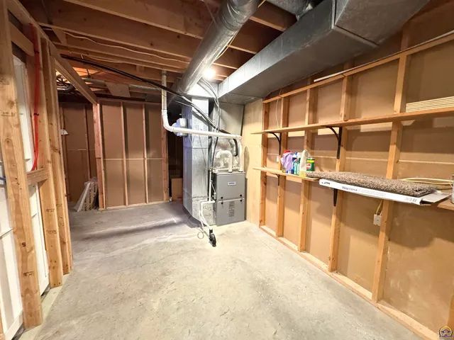 $209,000 | 420 North Freeborn Street, Marion, KS 66861