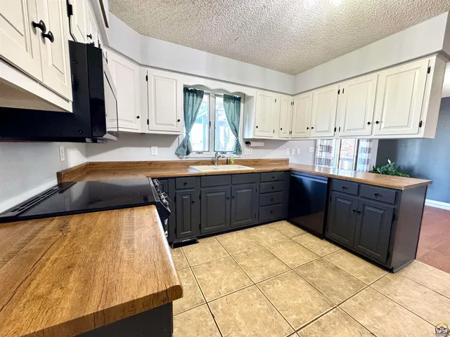 $209,000 | 420 North Freeborn Street, Marion, KS 66861