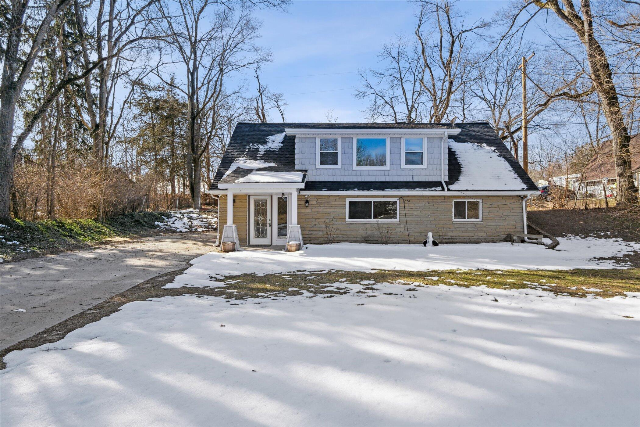 6809 Moon Lake Road Jackson, MI 49201 - Photo 3 of 45 04-6809-Moon-Lake-Rd-Jackson-MI-49201-Wi