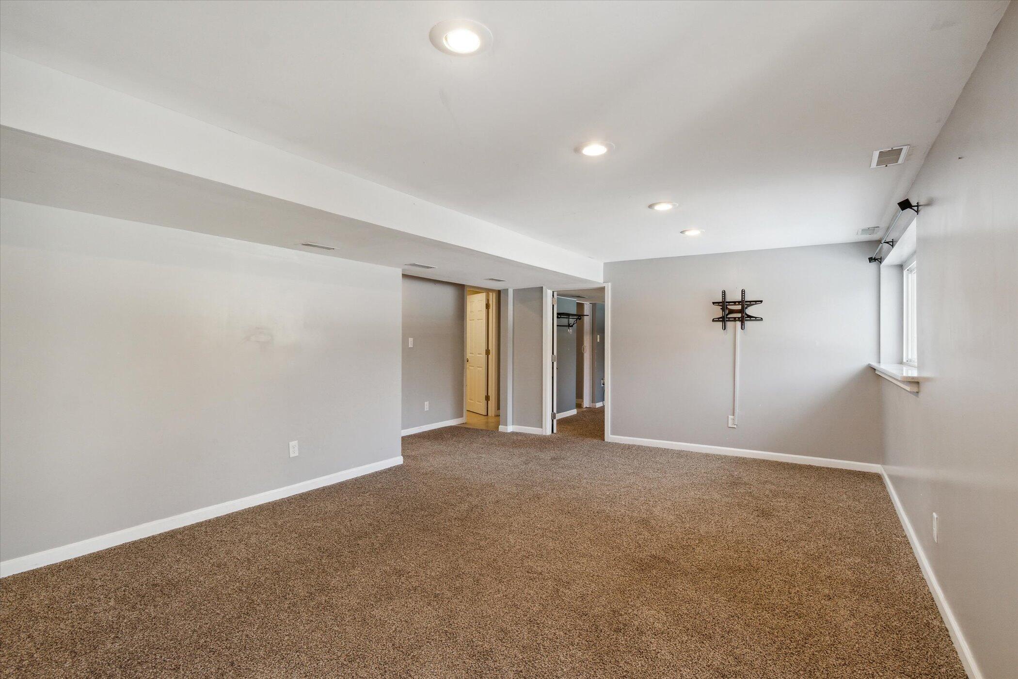 6809 Moon Lake Road Jackson, MI 49201 - Photo 8 of 45 09-6809-Moon-Lake-Rd-Jackson-MI-49201-Wi