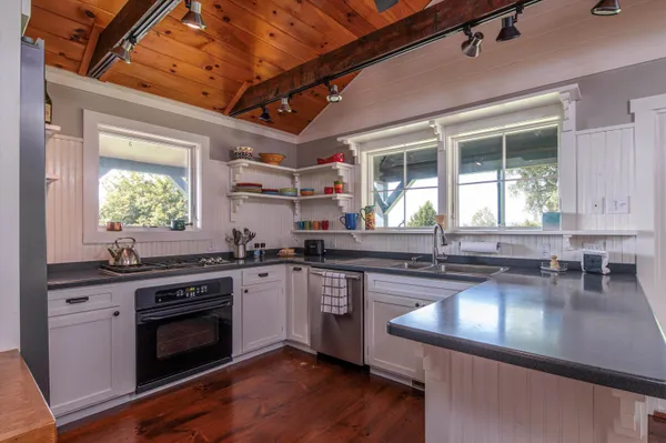 $759,000 | 365 Timson Hill Road, Newfane, VT 05345